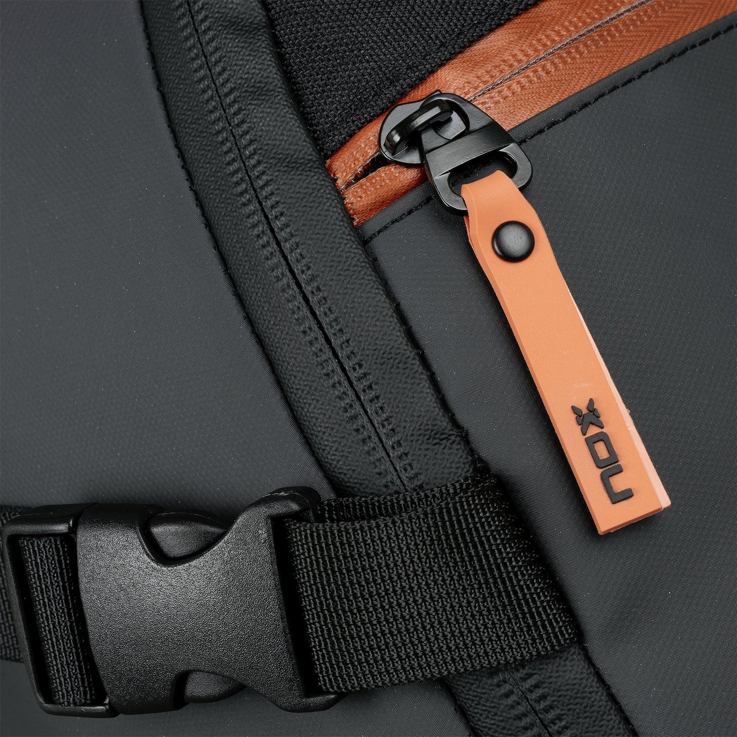 Mochila Nox Luxury Open Series Negro/Café